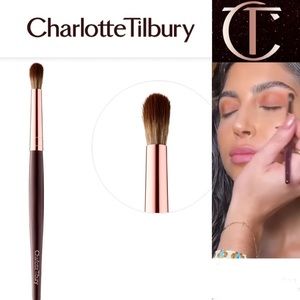NEW! Charlotte Tilbury Eye Smudger Brush V2